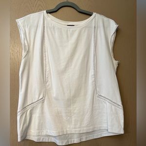 White Ann Taylor knit tshirt size L